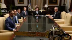 El Presidente Javier Milei, junto al Canciller Pablo Quirno, recibió en Casa Rosada al empresario Peter Thiel.