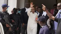 Godwin Emefiele as DSS re-arrest am