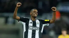 ኣለክሳንደር ኢሳቕ