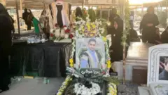 مراسم سالگرد پویا مولایی‌ بر مزارش