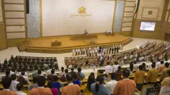 နေပြည်တော်မှာ NLD နဲ့ ကြံ့ခိုင်ရေး ဘယ်ပါတီ အရေးသာမလဲ -တစ်ပတ်အတွင်းသတင်းမြင်ကွင်း