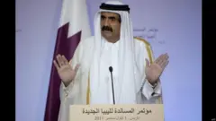 في عام 2011، اشتركت قطر في الحملة العسكرية على الزعيم الليبي الراحل معمر القذافي، وشاركت في مؤتمر المساندة لليبيا الجديدة في العاصمة الفرنسية باريس، حين صرح الرئيس الفرنسي بأن التدخل العسكري لحلف شمال الأطلسي (الناتو) في ليبيا لم يكن ليتم دون دعم من سماهم "الأصدقاء العرب" لهذه المهمة، وفي مقدمتهم قطر والإمارات والأردن.