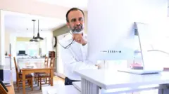 उभं राहून काम