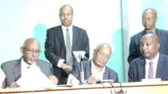 ONLF oo isbaheysi siyaasadeed gashay
