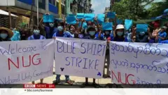 နိုင်ငံရေးအကျဉ်းသားတွေ လွှတ်ပေးဖို့ တောင်းဆိုတဲ့ နိုင်ငံတဝန်းဆန္ဒပြမှု