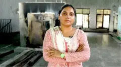 लावारिस शवों का अंतिम संस्कार करती हैं पूजा शर्मा
