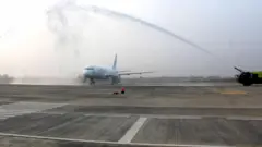 भैरहवा विमानस्थलमा अवतरण गरेको विमान