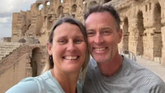 زوج بریتانیایی بازداشت شده در ایران در زندان اوین تهران هستند