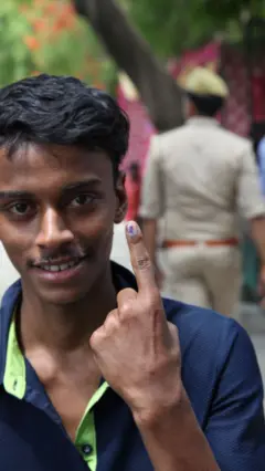 முதல் முறை வாக்காளர்கள்