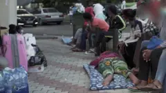 ኣብ በይሩት ኣፍደገ ኤምባሲ ኢትዮጵያ ዝተደርበያ ኢትዮጵያውያን