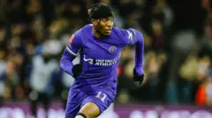 Chukwunonso Tristan Madueke onye na-agbara otu egwuregwu bọọlụ Chelsea bọọlụ.