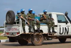 Soldats de l'ONU dans un pick up