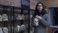 Daraggoon kuni yeroo ammaa muuziyeemii bane keessa lafee namaa isa sirrii bakka baay'ee hin argamne walitti qabeera