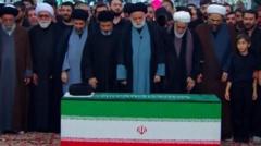 علی خامنهای و چهار تن از اعضای خانوادهاش در حرم امام رضا در مشهد به خاک سپرده شدند
