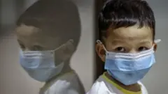 कोरोना मुलं