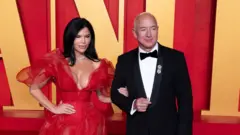 Джефф Безос і Лорен Санчес