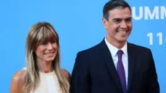 Pedro Sánchez y Begoña Gómez (foto de archivo)