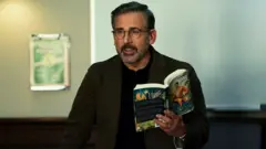 Cena da série 'Rooster'