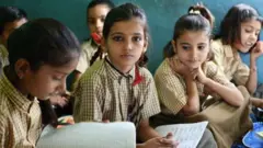 विद्यार्थी