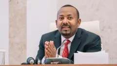 Ministira Muummee Abiy Ahimad irra deddeebiin hidhattooti gara mariitti akka deebi'an gaafatani