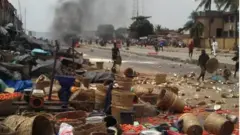 aworan wahala to bẹ silẹ ni Eko