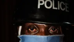 ፖሊስ