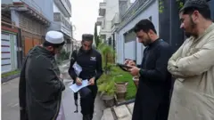 په سرشمېرنه کې ځنډ د خدماتو وړاندې کولو کې د خنډ او ځنډ لامل بلل کېږي.