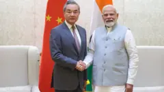 দিল্লিতে নরেন্দ্র মোদী ও চীনা বিদেশ মন্ত্রী ওয়াং ই