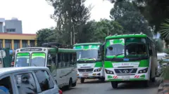 የሕዝብ ማመላለሻ ባሶች