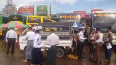 ဇွန် ၂၁ ရက်သတင်းများအနှစ်ချုပ်- အောင်မင်္ဂလာအဝေးပြေးမှာ လူခေါ်ပွဲစား ၉ ဦးကို ဓားတွေနဲ့ ဖမ်းမိ
