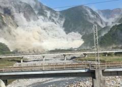 Una vista de un deslizamiento de tierra después de un terremoto que azotó la costa este de Taiwán, según la Administración Meteorológica Central de Taiwán, en Xiulin, Hualien, Taiwán, el 3 de abril de 2024.