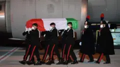 Umubiri wa Lucca Attanasio ugejejwe i Roma