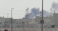 لحظه سقوط و انفجار موشک در قطر