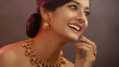 உச்சகட்டத்திற்கு செல்லும் தங்கத்தின் விலை: காரணம் என்ன?