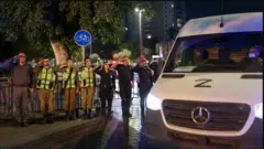 Ciidamada amaanka Israa’iil ayaa salaan sharaf siiyay meydad la soo celiyay