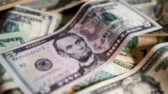 Umuntu azokwerekana ishirahamwe rizogura rikagurisha amafaranga y'agaciro hatisunzwe iitegeko rya BRB aho azoronswa ibihumbi 500 vy'amafaranga y'amarundi