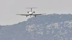 жет