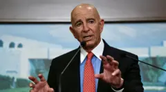 المبعوث الأمريكي الخاص إلى سوريا ولبنان توماس برّاك في القصر الجمهوري اللبناني