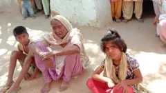 శమీమ్ కుటుంబ సభ్యులు