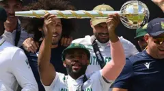 தென் ஆப்ரிக்கா, இட ஒதுக்கீடு, டெம்பா பவுமா 