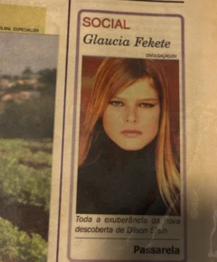 Recorte de jornal mostra a modelo Glaucia Fekete