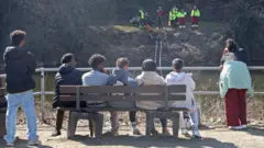 ሰራሕተኛታት ህይወት ኣድሕን ነቲ ሬሳ እናኣውጽኡ