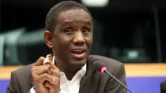 Mai taimaka wa shugaban Najeriya kan tsaro, Nuhu Ribadu