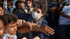 प्रियंका गांधी