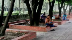 বাংলাদেশের মতো গরম দেশেও করোনাভাইরাসের সংক্রমণের ঘটনা ঘটেছে।