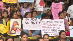 மேற்கு வங்கத்தில் பெண் மருத்துவர் பாலியல் வன்கொடுமை 