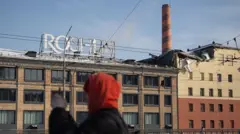 Пошкоджена фабрика Roshen у Києві