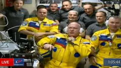Космонавты на МКС
