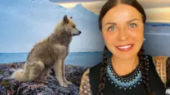 Портрет Гали Моррелл, женщина с косами на фоне льдов Гренландии