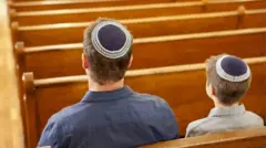 Евреи в кипах